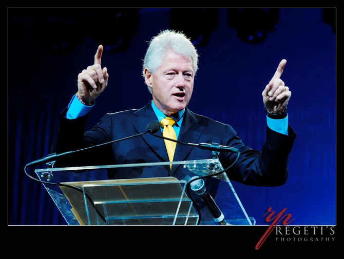 Former President Bill Clinton speaking at TANA 2007 in Washington, D.C., photographed by The Regeti’s